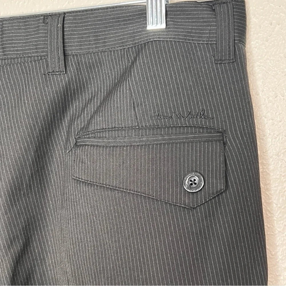 Travis Mathew Mens Golf Pants Black White Pinstripe Size 36 Stretch Performance